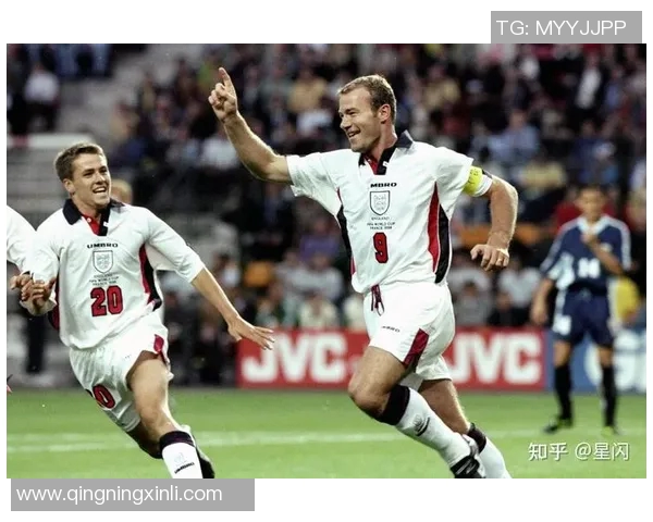 足球动作转场球星：解析他们如何通过精彩操作引领比赛节奏与突破极限